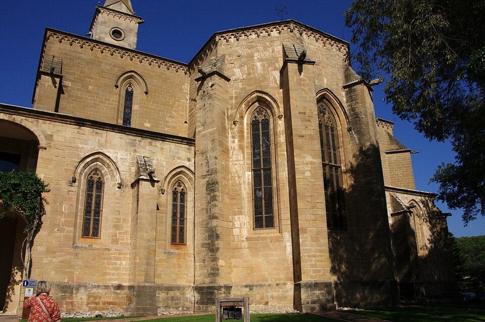 Monestir de Santa Maria de Bellpuig de les Avellanes.
